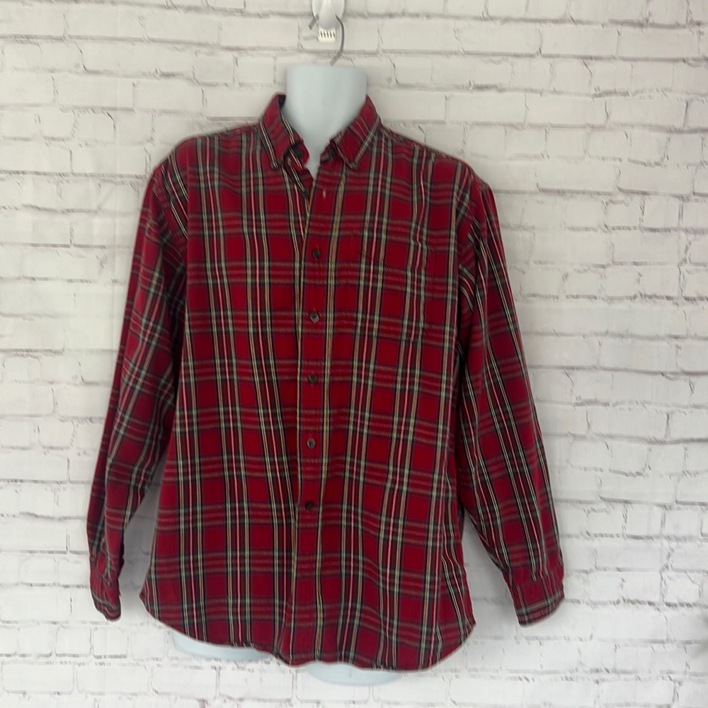 L.L Bean red Flannel button down shirt size Large Regular
